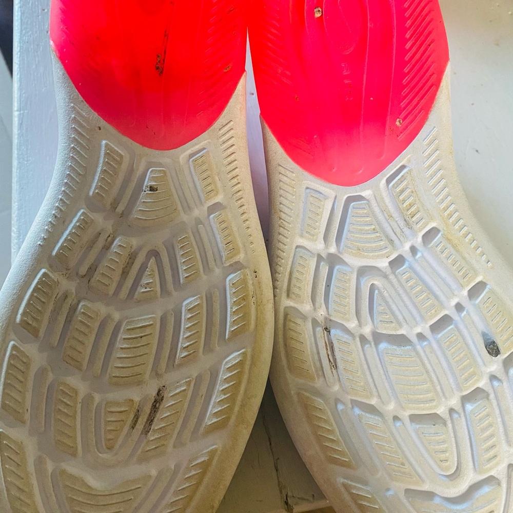 Nike Air Max Axis - image 3